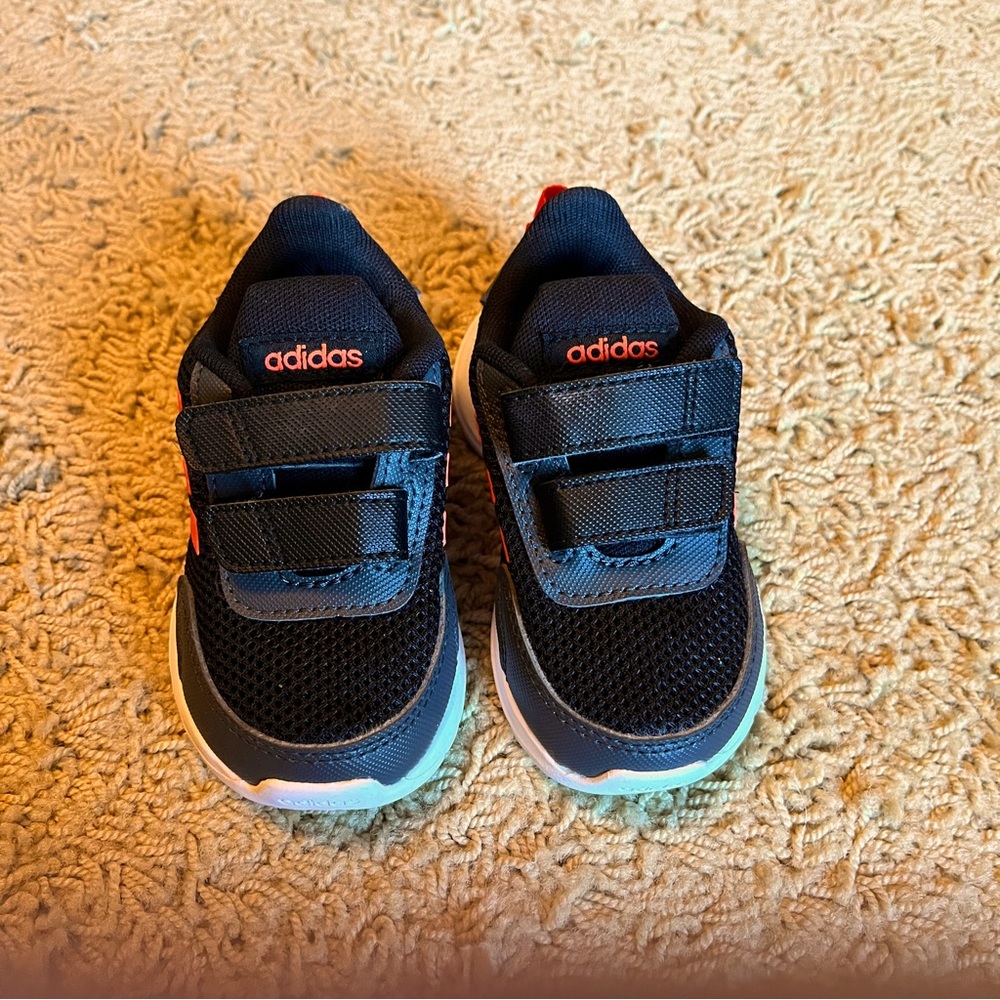 ADIDAS BABY SNEAKERS